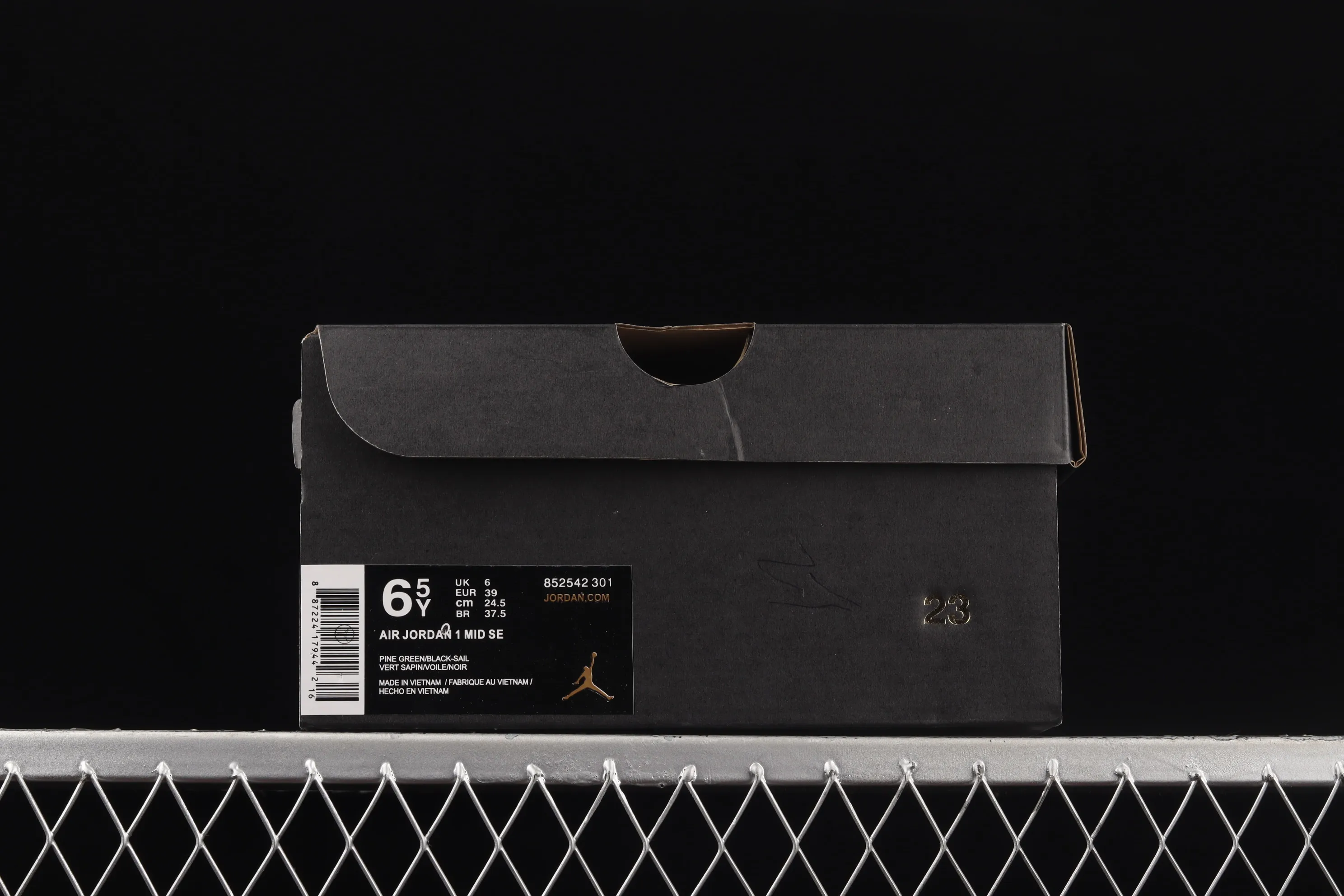 All categories Air Jordan Jordan series basketball shoes Air Jordan 1 Mid Air Jordan 1 Mid "Pine Green" AJ1 Joe 1 refreshing green toe China basketball shoes 852542-301